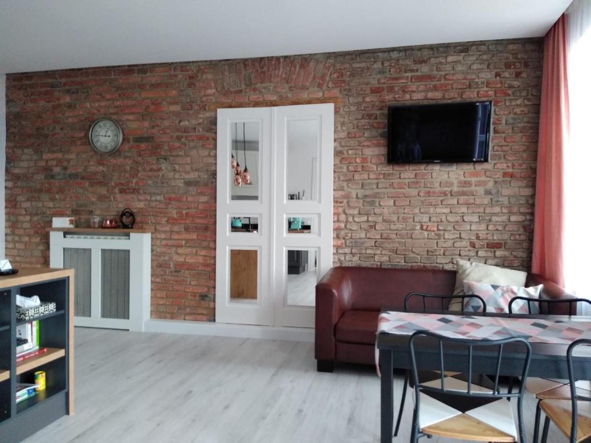Apartament W Kamienicy Przy Plantach Kalisz  Exterior photo